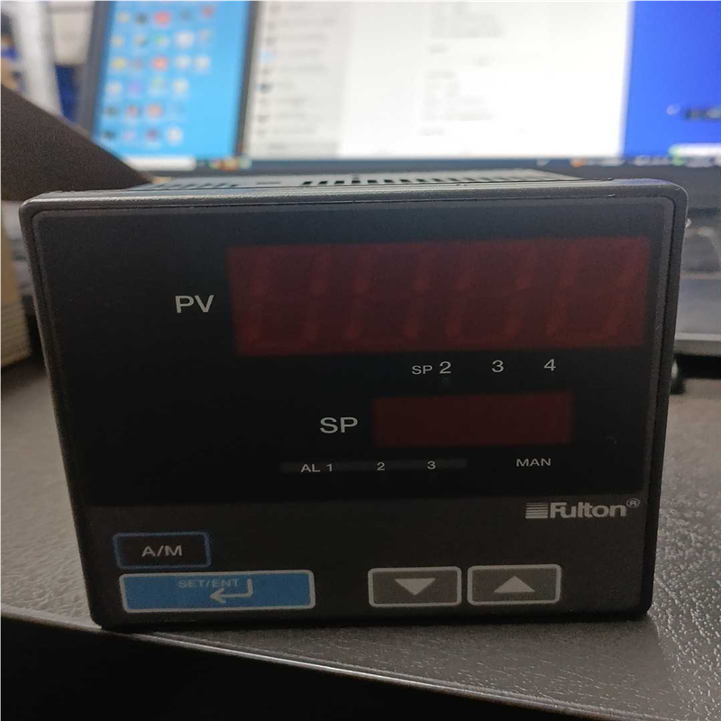 全新原装YOKOGAWA横河温控器UT350-00,带包装，~议价