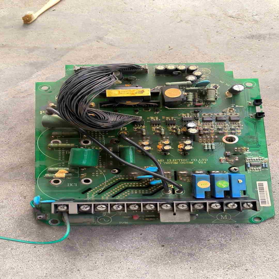 安邦信变频器驱动板G9  7R5T-011T带模议价