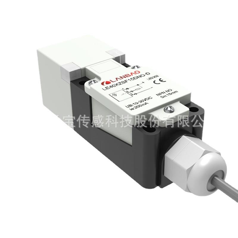 兰宝LE40XZSN20DPR-D组合型传感器PNP接端子方形电感接近开关