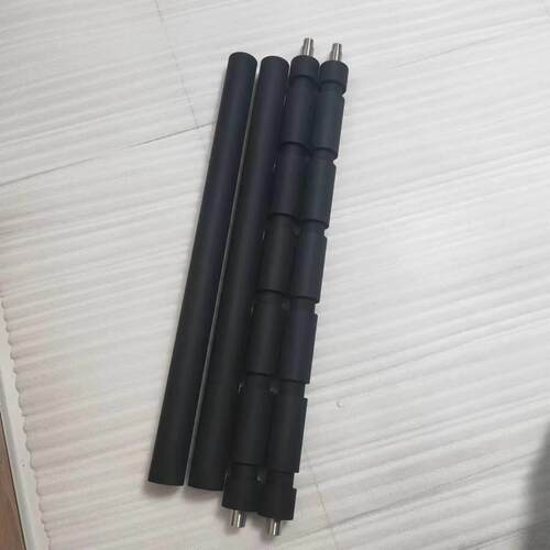 超好用广东专业厂家包装电子业导电防静电不粘硅胶胶辊生产加工