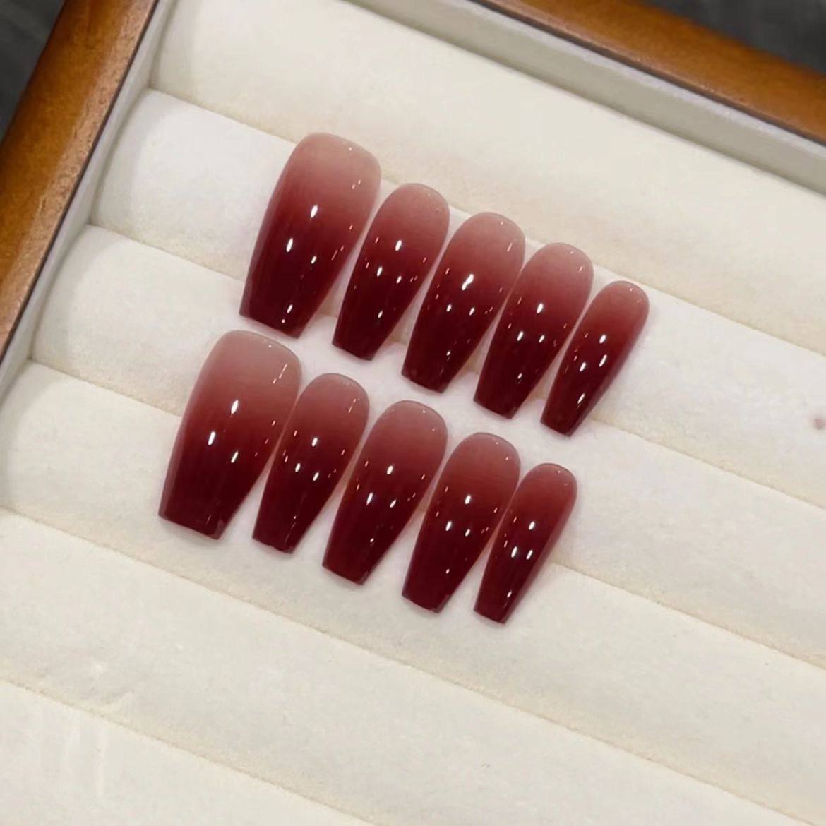 ＜浆果红茶车厘子红＞新款美甲贴片清冷御姐风显白纯手工穿戴甲女,彩妆/香水/美妆工具,美甲工具,淘宝优惠券,粉丝福利购,淘宝优惠卷