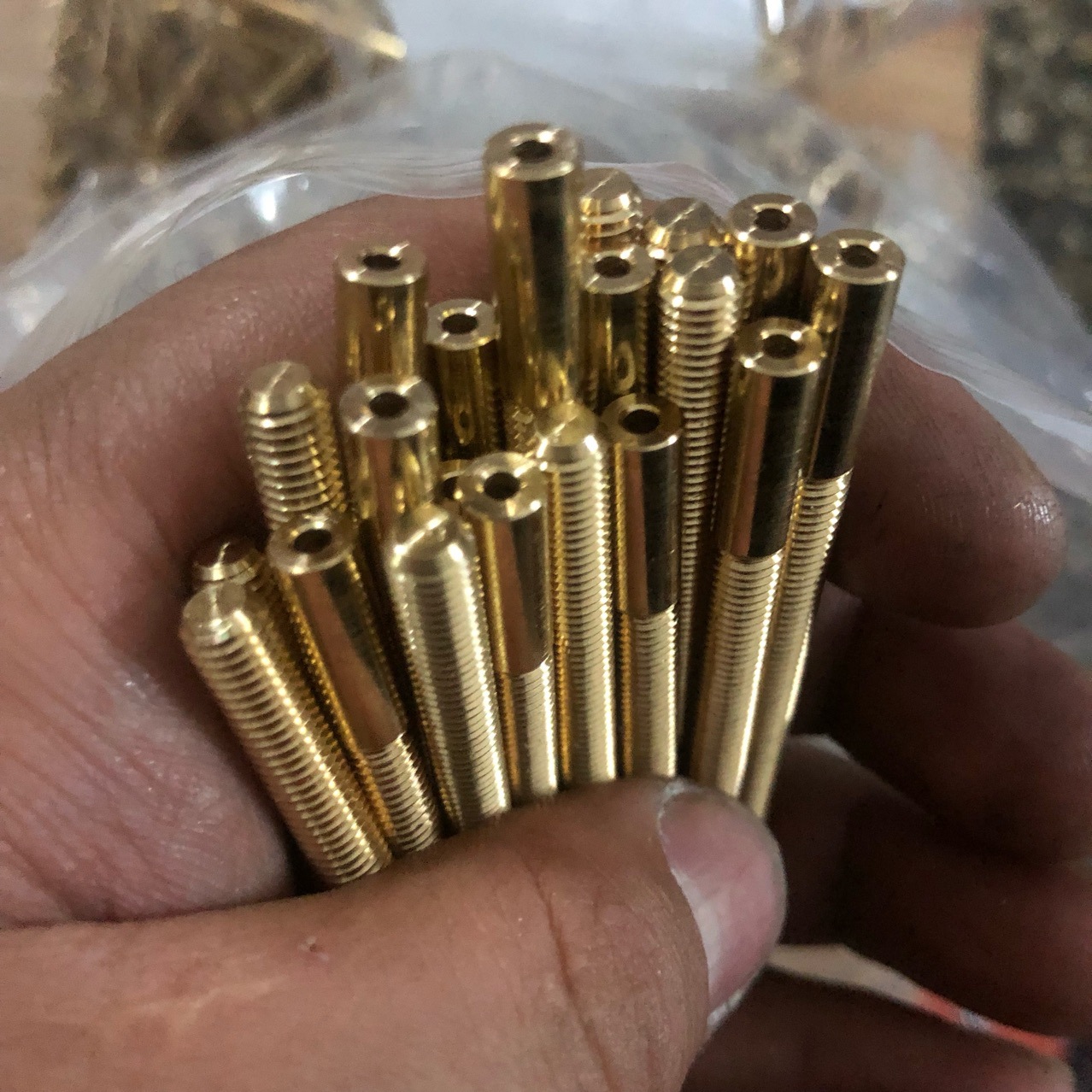 黄铜 紫铜 不锈钢 加工件 走芯机 铆钉 螺帽 攻牙 打孔 铣床 激光