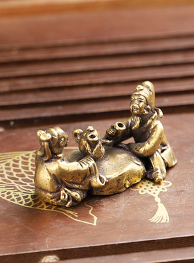 A6L茶道铜艺铜雕老人对弈小摆件纯实心黄铜人物铜手把件仿古铜器