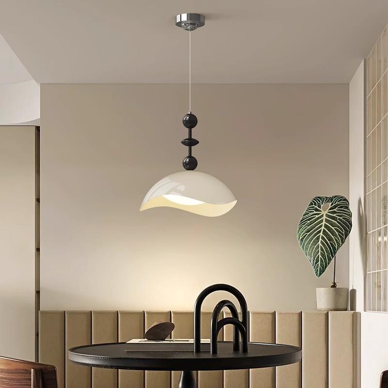 法式中古蛋壳餐厅吊灯现代简约设计师复古吧台餐桌侘寂风饭厅灯具