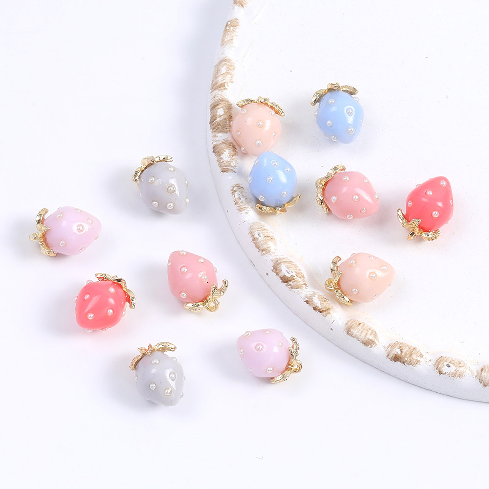 日本进口ins网红粉彩可爱草莓树脂吊坠DIY饰品挂件手链耳钉配件