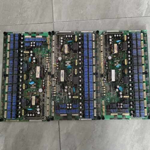 安川G7300kw变频器驱动板ETC617502/01，（憨憨电子）