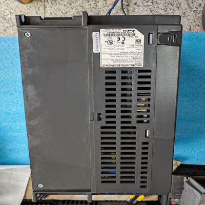 台达变频器VFD150CP43A-21，台达15kw(崽崽配件）