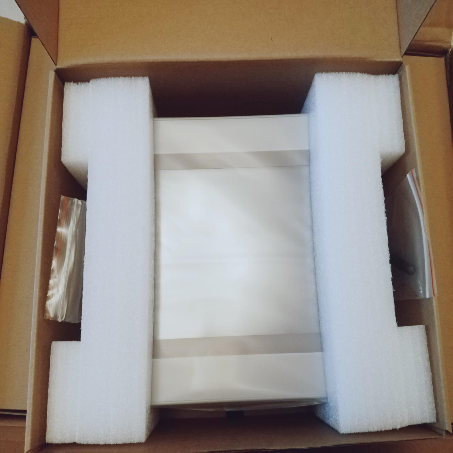 （议价）通态触摸屏，型号TPC1031Ni，wifi版，全新原装