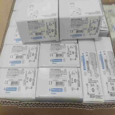 (询价)XS7C1A1NAL2  未拆