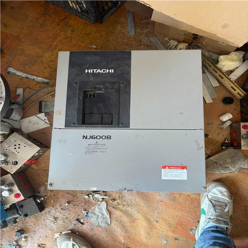 议~变频器NJ600-550HFEF2，380伏55KW、标
