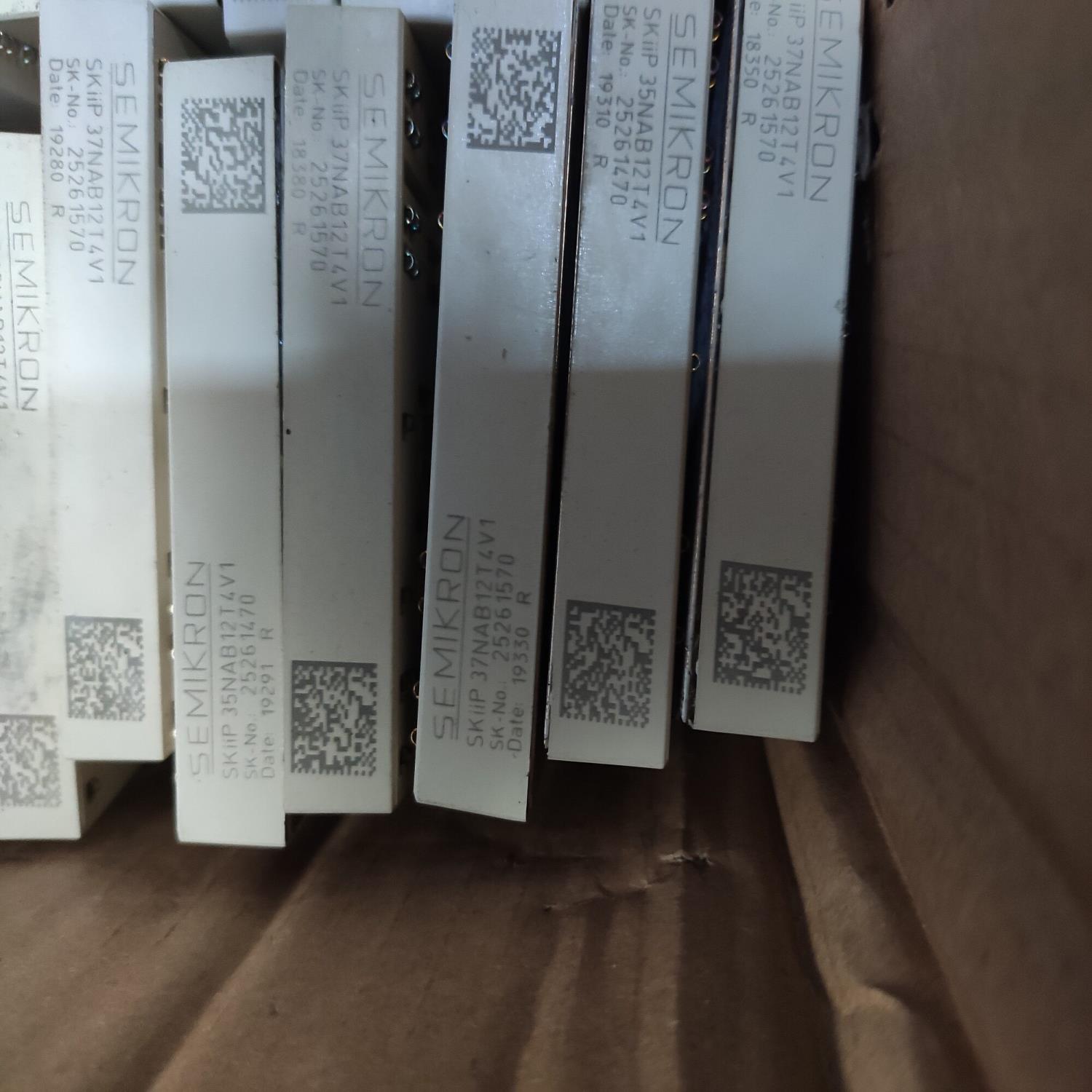 (询价)SKIIP32NAB12T7 SKIIP32NAB125T1 - 实物图