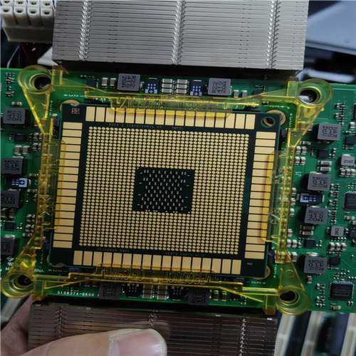 AT085-2021AHP CPU 213GHz 8-C（基数电子）