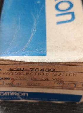光电开关E3V-ZC43S  SF3-40B04N~议价