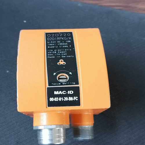 易福门传感器O2D220 02DlRPKG/K  一个，（咳咳电子）