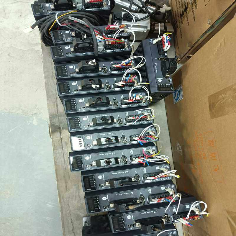 雷赛750w伺服电机 L7-750  ACM2-0800（咳咳电子）