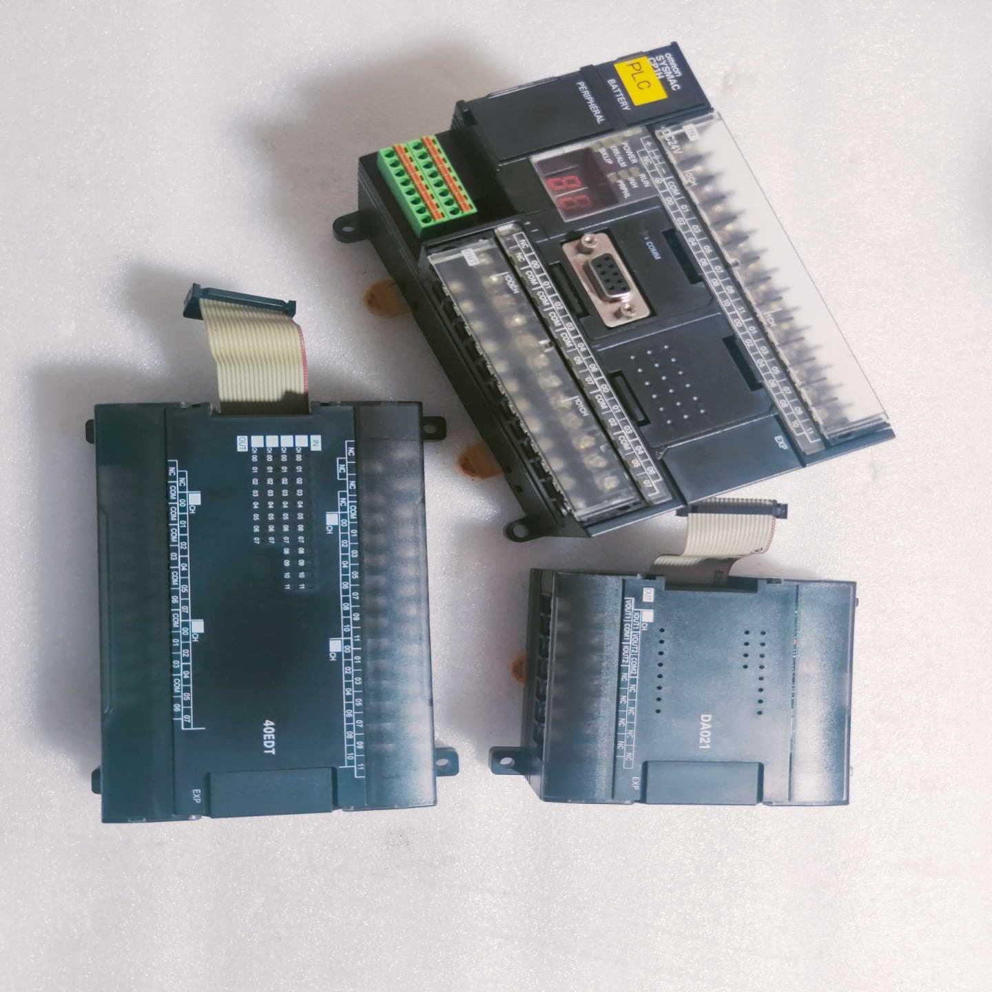 欧姆龙PLC  CP1H-XA40DT-D（崽载电子）