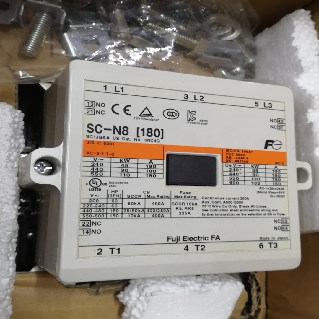 议~SC-N8(180)接触器,线圈电压:AC/DC220V,原