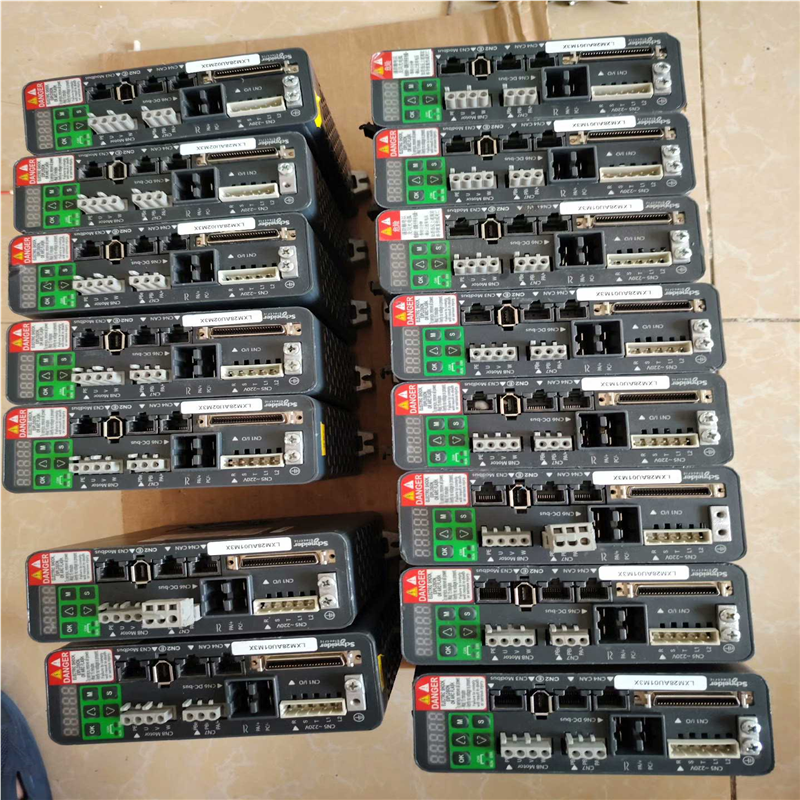 议价施耐德驱动器LXM28AU01M3X 100W10台