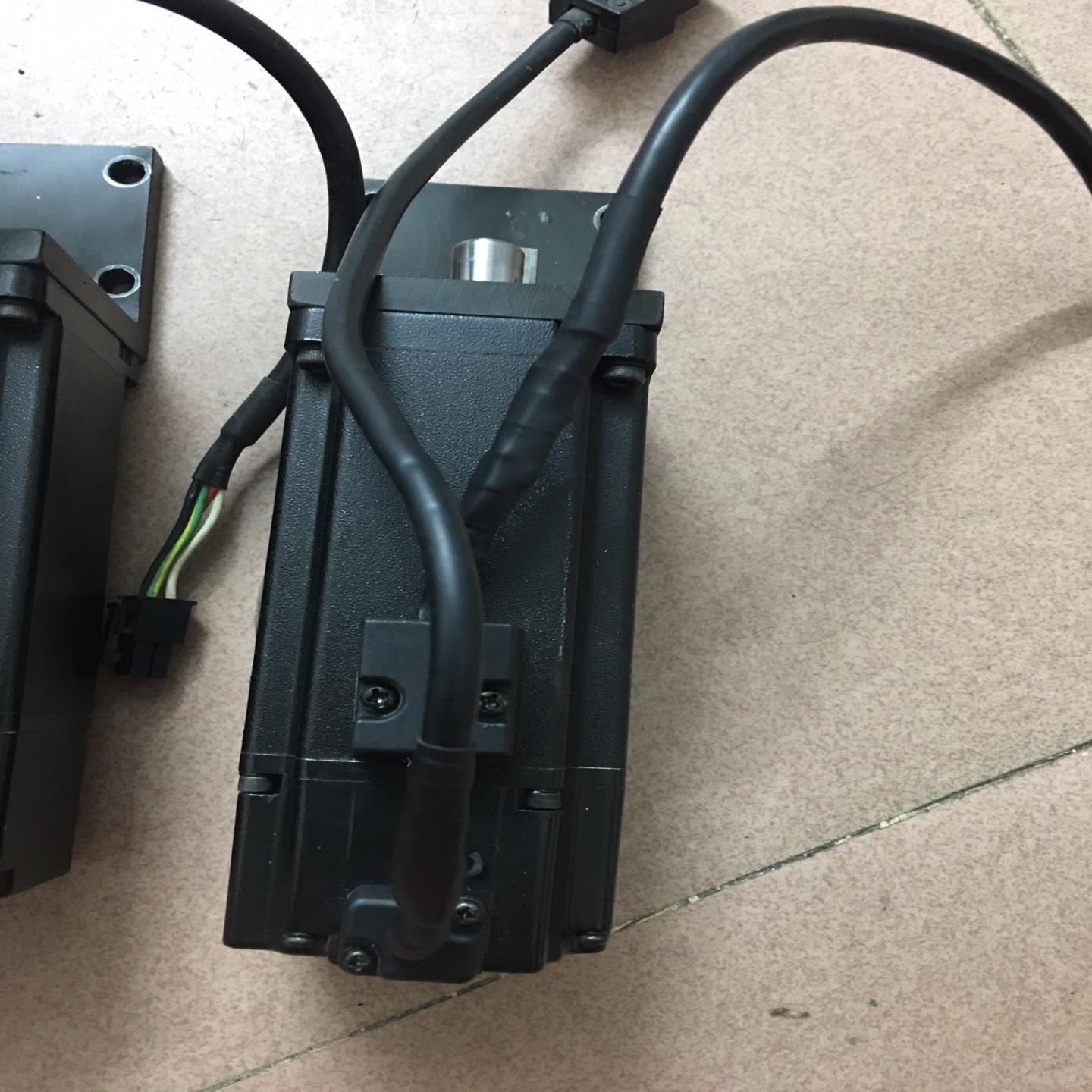 台达B2伺服驱动器 ASD-B20421-B+ECMA-C2(崽崽配件）