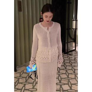 2025超火穿搭一整套早秋季女装白色镂空针织开衫半身裙子两件套装