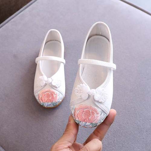 六一儿童节表演鞋小女孩汉服古装鞋子女童夏季中国风手工绣花鞋61