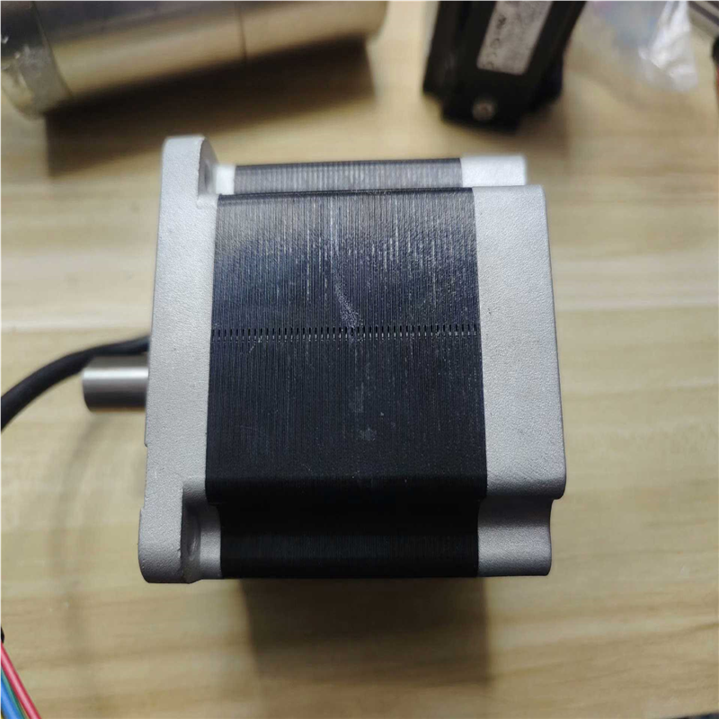 议~AM34HD1404-06鸣志步进电机，实物拍摄，现货一件，