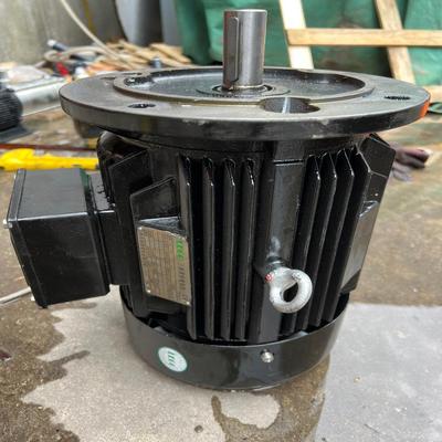 库存未用朗高3.2kw4级电动机，轴径28，运费(崽崽配件）