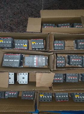 #接触器AX50-30   AC220V~询价