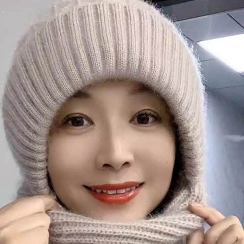 保暖松鼠绒针织女士风雪帽子围巾一体帽冬季帽子新款冬天毛绒帽子