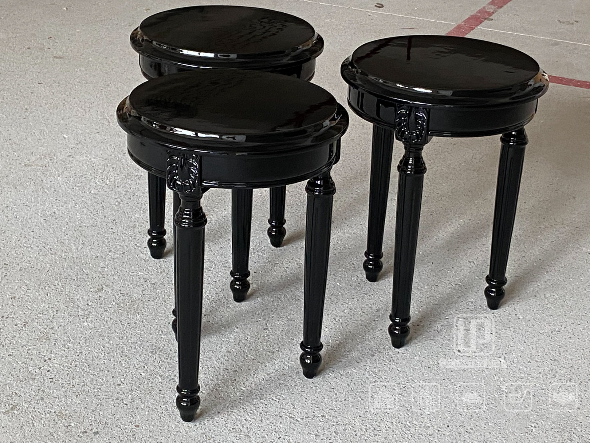 豪华别墅纯实木钢琴黑高亮光边几