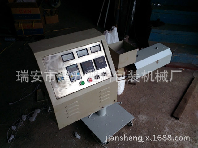厂家直供自封袋挤骨机红线机