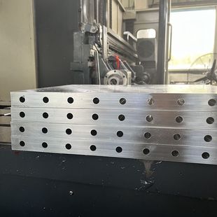 专业打深孔钻加工钻孔打孔钻深孔模具水路顶针避空孔深孔加工厂家