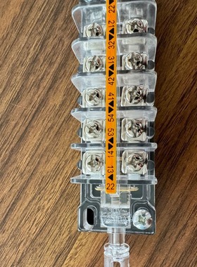 GCE7109399R0122辅助开关 BB2   2NO+3NC螺丝款辅助开关