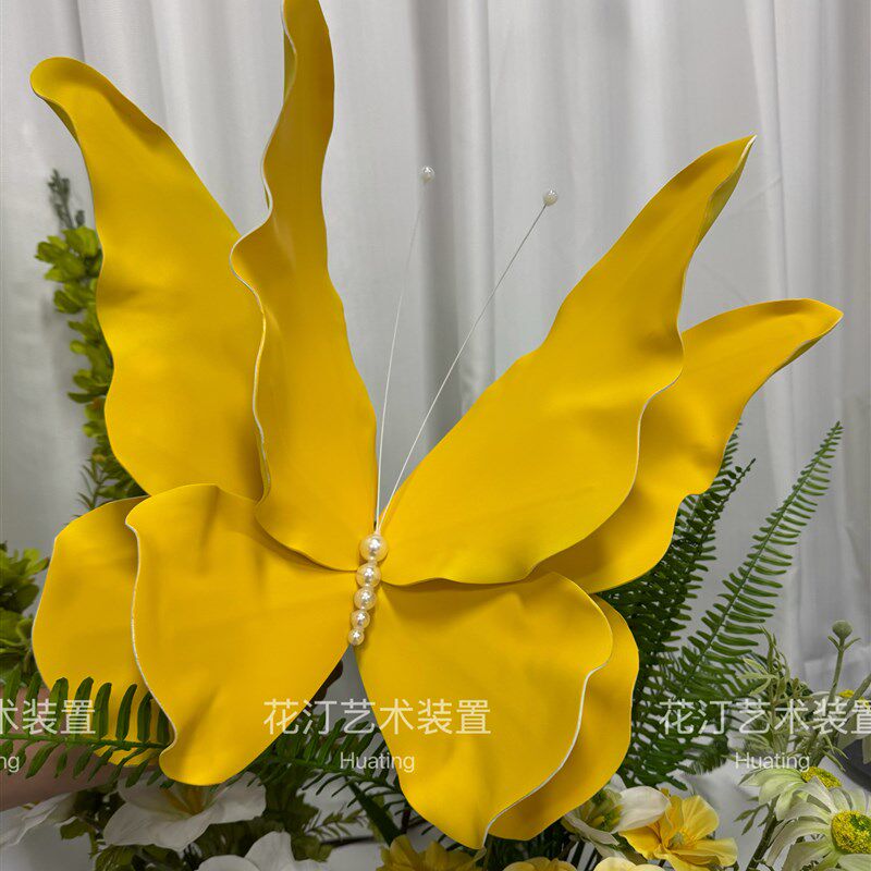 新款立体蝴蝶商业美陈橱窗设计婚庆Eva黄色户外防水耐晒