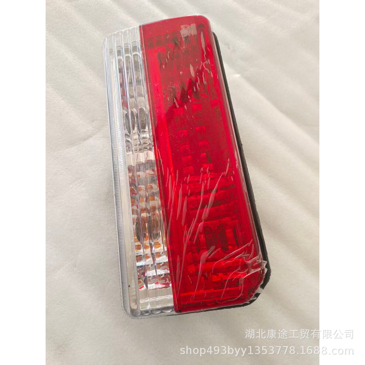 东风轻卡汽车配件东风多利卡后尾灯总成
