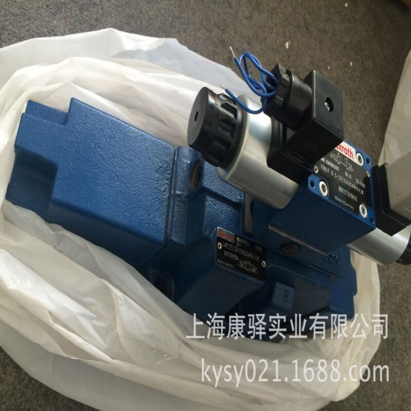 0811404405  4WRL25V370M-3XG24Z4M