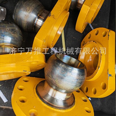 推土机D70 D65PX-12  耳轴 14Y-71-13211