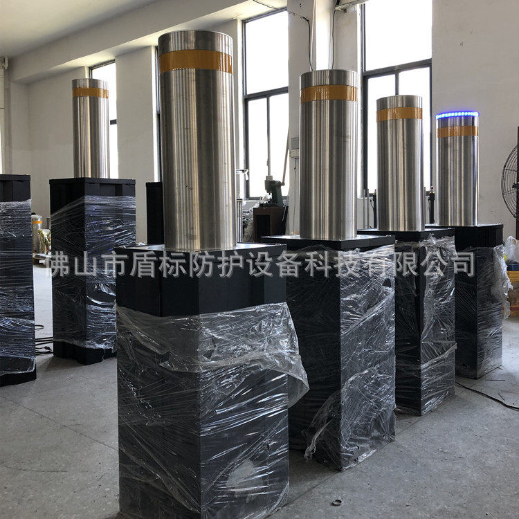 广州番禺液压升降车档柱不锈钢挡车固定桩手动伸缩路障庄移动路桩