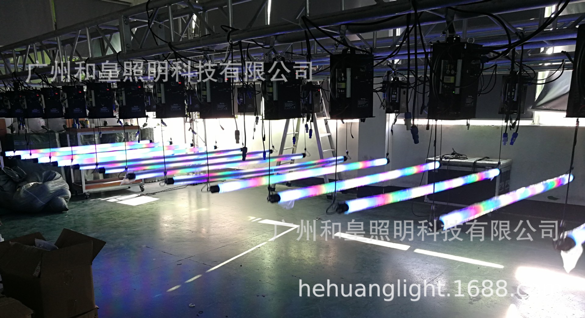 LED变色升降灯条 LED升降球 空中互动灯管 舞台效果灯具