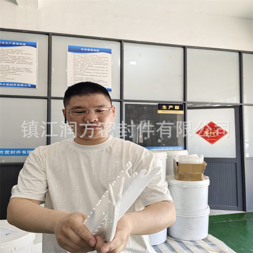 供应聚四氟乙烯PTFE刮板四氟刮板PTFE细小挂齿板