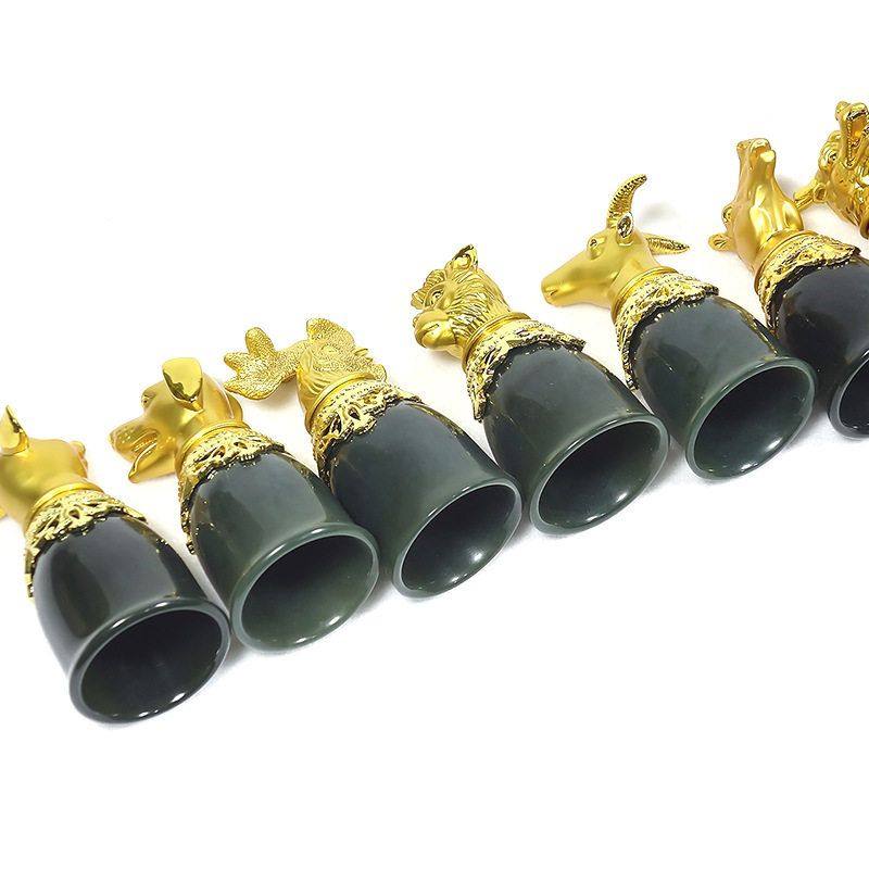 厂家批发十二生肖和田玉青玉酒杯冰糯种金镶玉兽首酒杯茶具套装