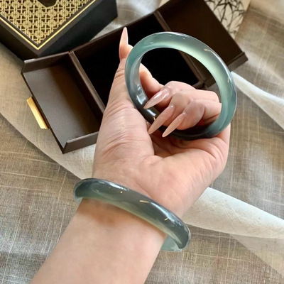 冰种库里蓝玉玉髓手镯