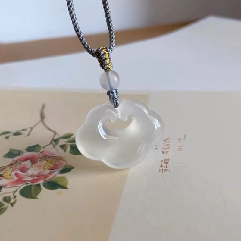 爆款白玉髓祥云如意锁