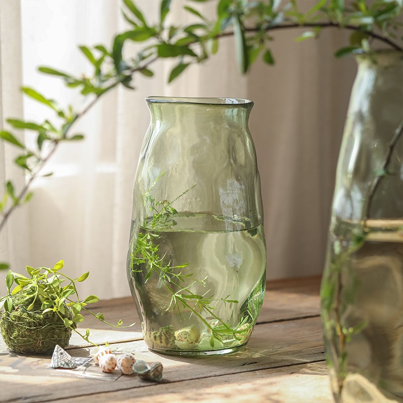 OUMI绿色不规i则玻璃花瓶设计感文艺复古餐桌水养鲜花透明插花花