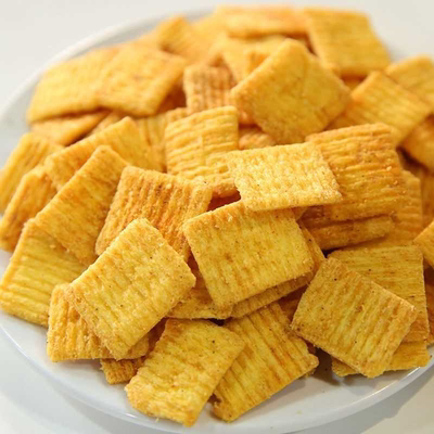 锅巴零食大礼包好吃的薯片袋装网红食品手工整箱锅巴散装小吃批发