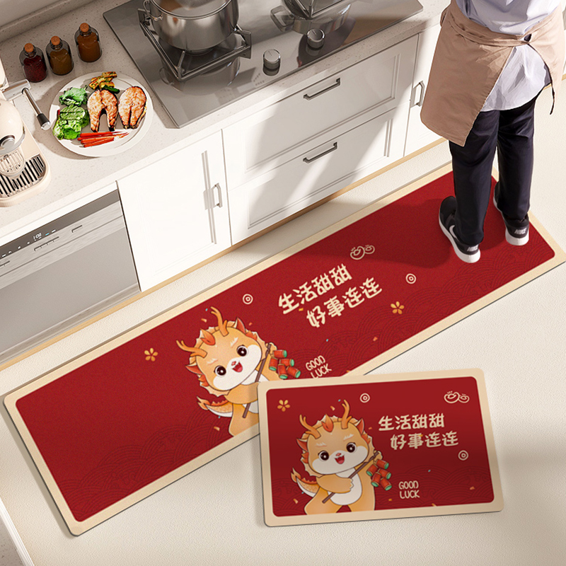 厨房地垫防滑可擦洗矽藻泥吸水吸油脚垫2024年红色地毯龙年浴室垫