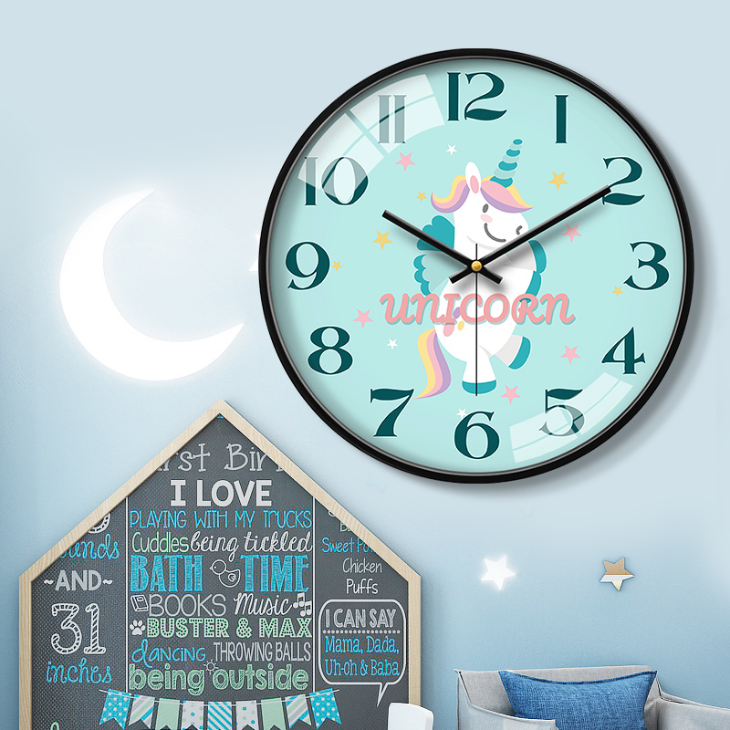 儿童挂钟卧室静音钟表客厅家用可爱装饰挂K表现代简约创意时钟挂