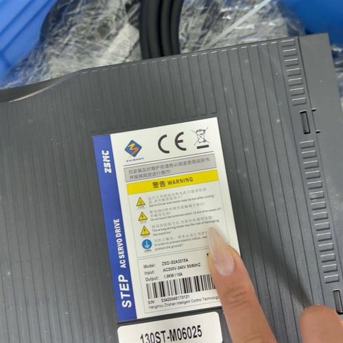 芝山伺服驱动器 ZSD-G3A21SA 1.5KW 24V