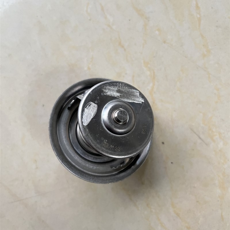 1004764968潍柴WP12  85度节温器