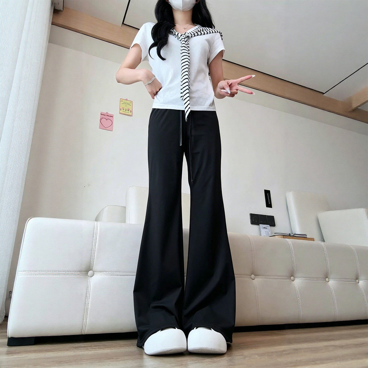 黑色冰丝微喇防晒裤女2026新款夏季薄款凉感大码速干运动喇叭裤子
